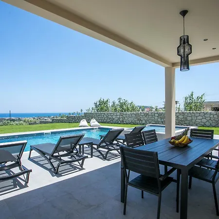 Madi Villa *