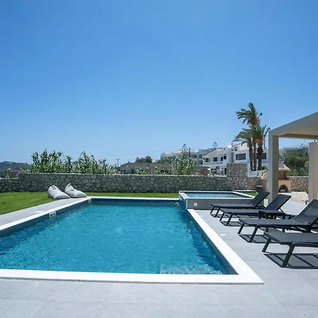 Madi Villa *